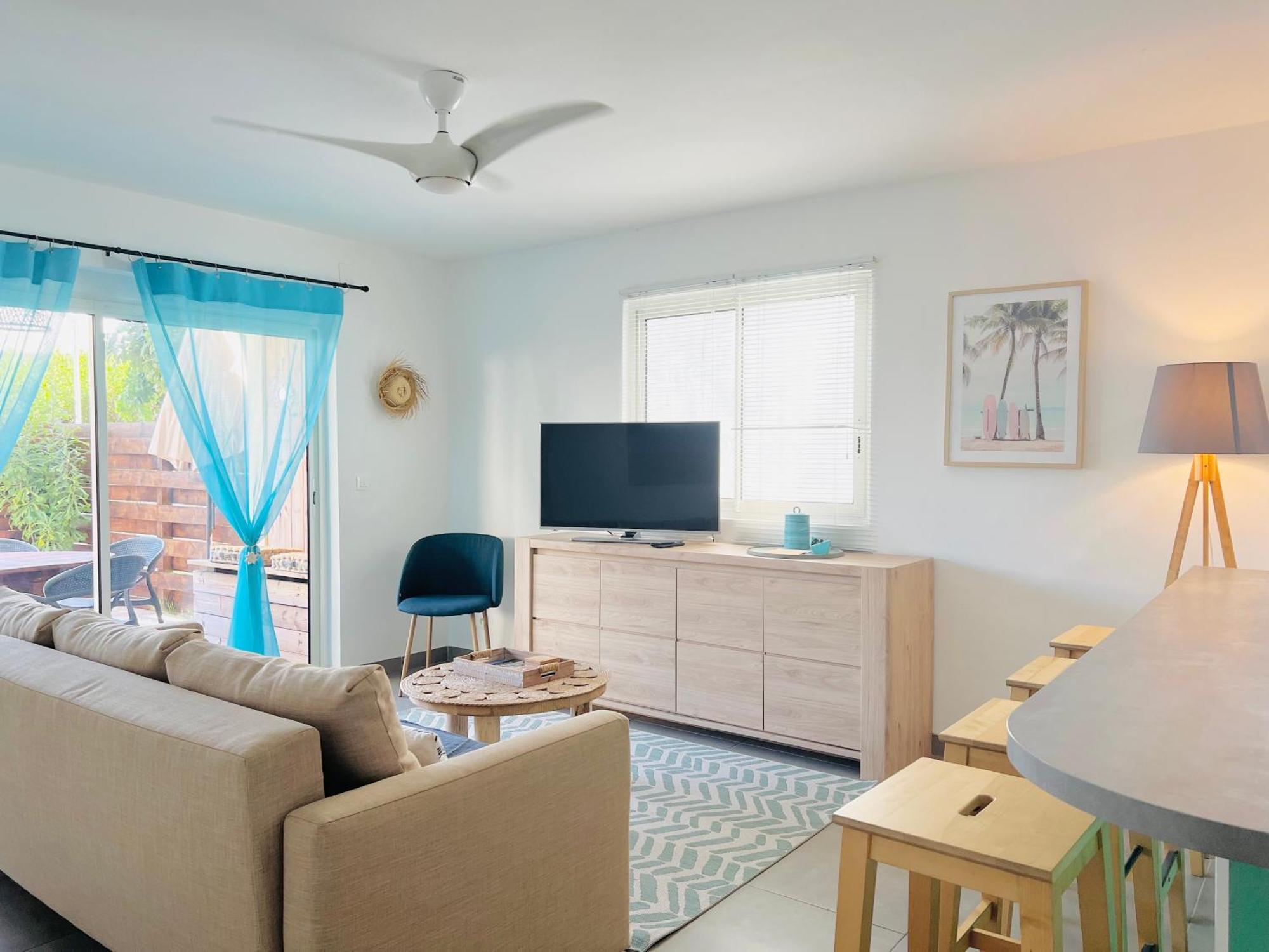 Blue Wave - 2 Bedrooms - Orient Beach! Quarter of Orleans Exteriör bild